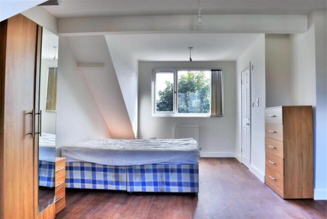 Bed 3 (2).jpg
