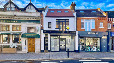 Northfield Avenue, London, W13