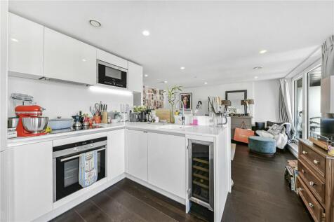 Eagle Point, London, EC1V