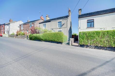 Mow Lane, Gillow Heath, Staffordshire