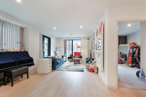 James Cook Building, Royal Wharf, E16