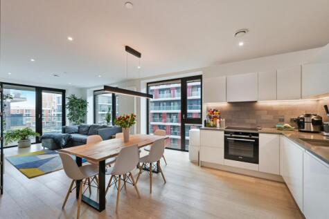 John Cabot House, Royal Wharf, E16 