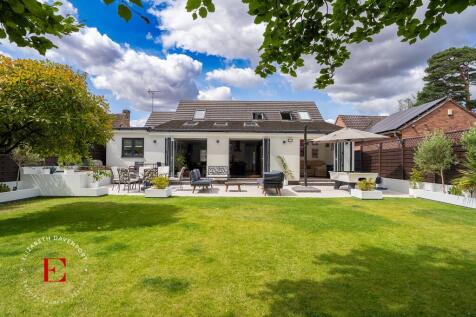 Thickthorn Close, Kenilworth, CV8