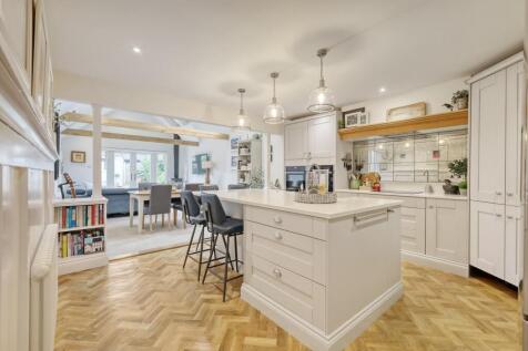 Lingside, Martlesham Heath, Ipswich, IP5