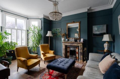 Dover Road, Aldersbrook, London, E12