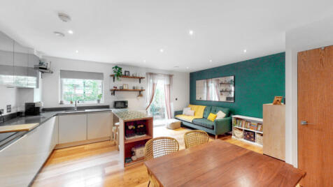 Marsh Court, London, SE17 2FT