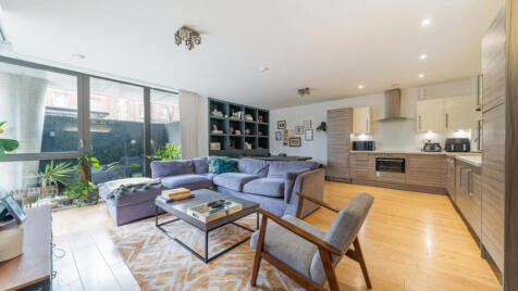 The Highway, London, E1W 3BB