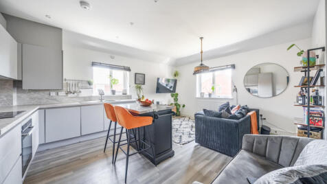 Scarrots Street, Tiddington, CV37 7DG