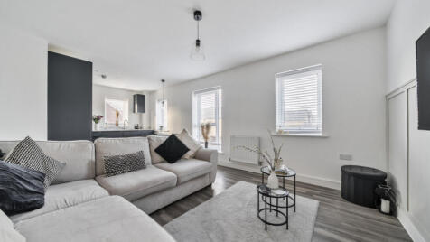 Henry Shuttlewood Drive, CM1 6EQ