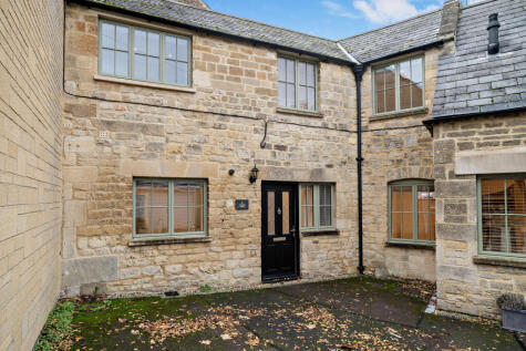 Victoria Road, Cirencester, Gloucestershire, GL7