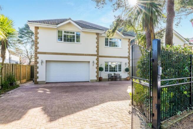 23 Canford Crescent