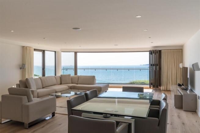 Dining/Living
