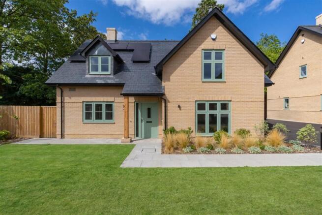7 Moralee Close