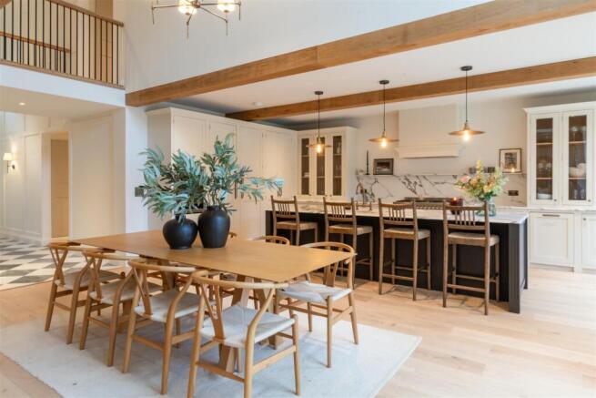 Kitchen/Dining