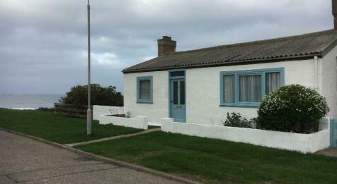 Lossiemouth - 2 bedroom detached house