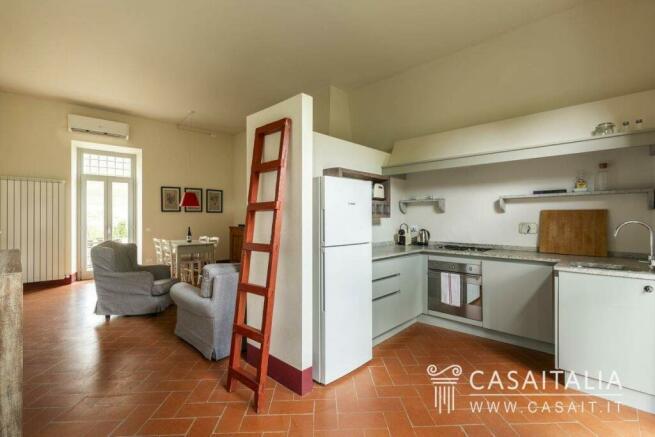 2 bedroom apartment for sale in Tuscany Arezzo Cortona Italy