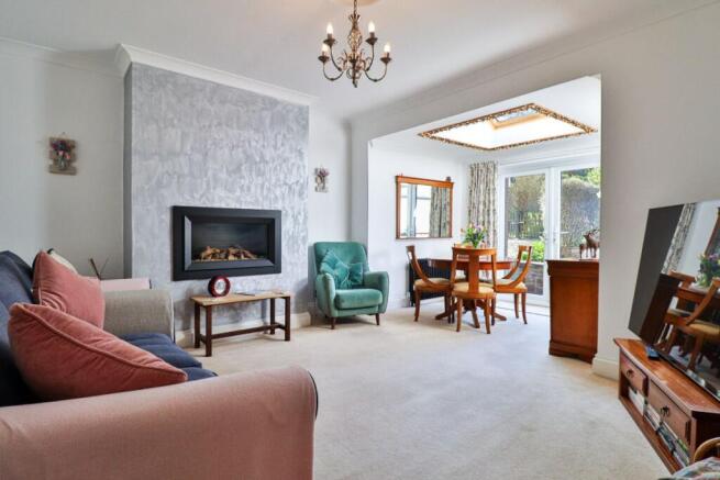 Lounge dining room