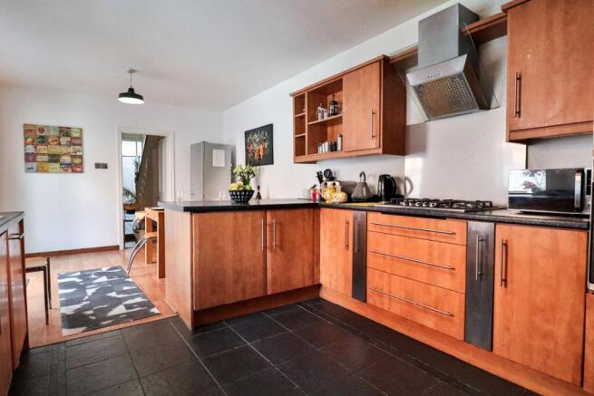 Kitchen/Dining
