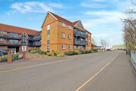 Burnham on Crouch - 2 bedroom apartment for sale