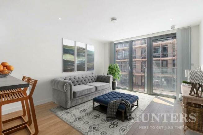 Flat 13, Lapwing Heights N17 9GP-1-Virtual Staging