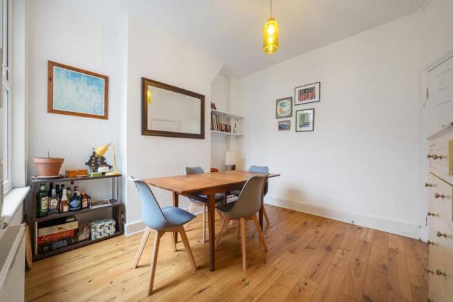 108 Thackeray N17 9EA-No Watermark-5.jpg