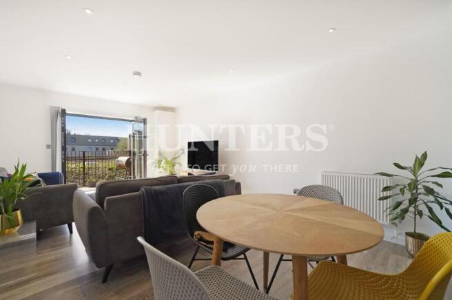 Flat 8, 9 Albert Road - RbbGnHMVU1GLN6m0k0FF.jpg