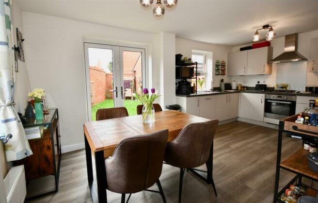 Kitchen/Dining Room