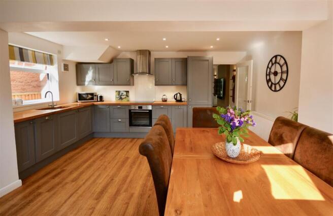Refitted kitchen/dining room