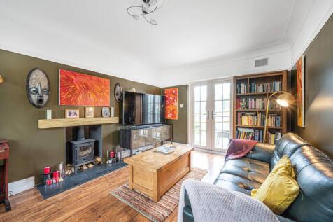 Kinch Grove, Harrow, Wembley, HA9