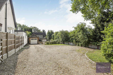 Sandhills, Knowl Hill, RG10