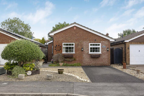 Milton Way, Ruscombe, RG10