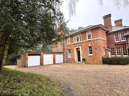 Shapley Hill, Odiham Road, Winchfield