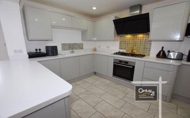 KITCHEN | PIC 1