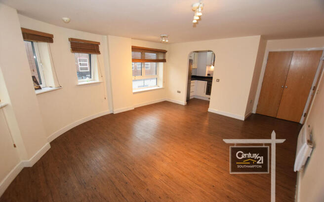 LOUNGE | PIC 1