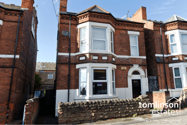 6 Bedroom detached house