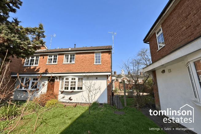 3 Bedroom end terrace house