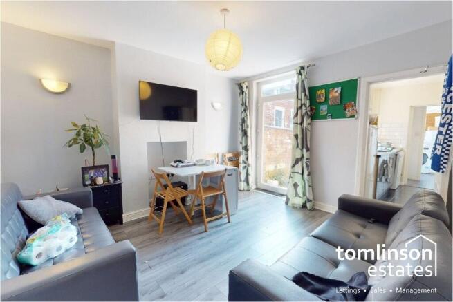 5 Bedroom terraced house - HMO