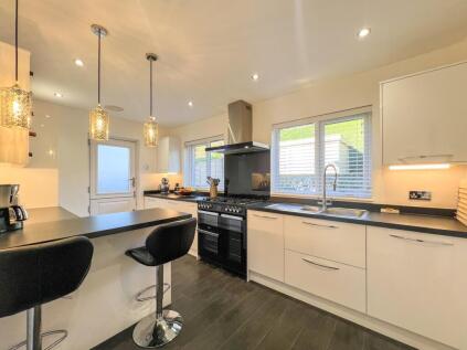 Beechwood Grove, Fixby, Huddersfield, HD2