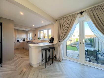 Goldcrest Court, Netherton, Huddersfield, HD4