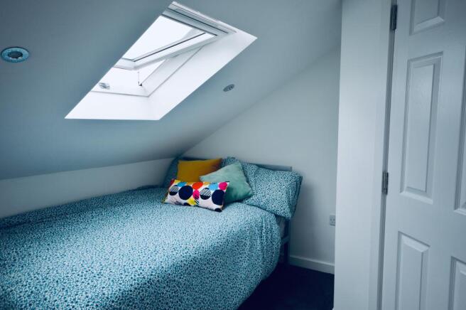4 Bedroom House To Rent In 18 Banner Street L15