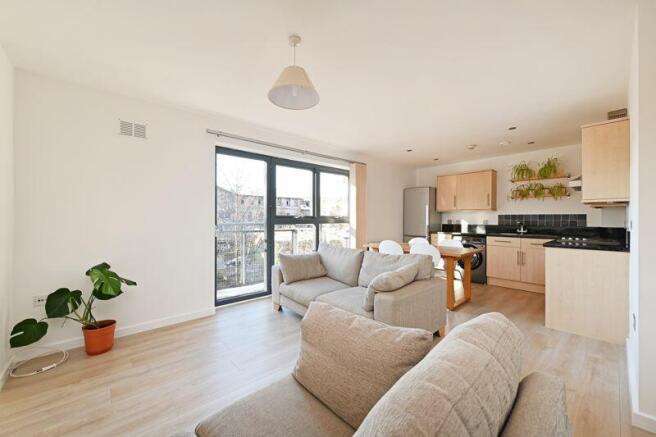 Open Plan Living / Kitchen 