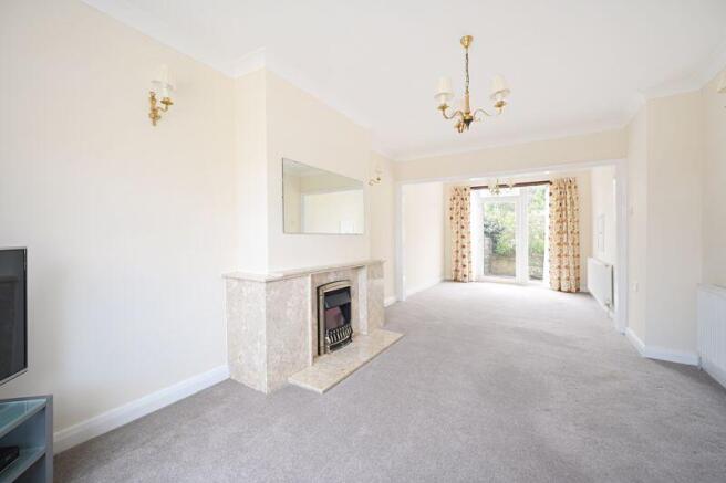 Lounge & Dining Room