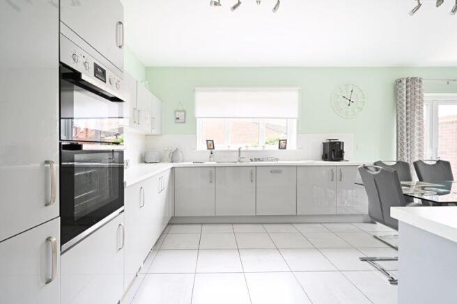 Dining Kitchen 