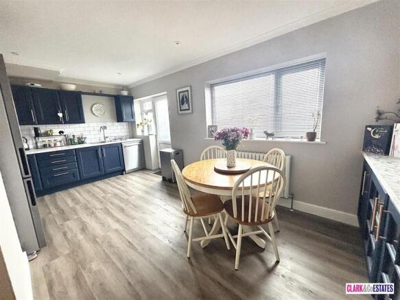 Kitchen diner
