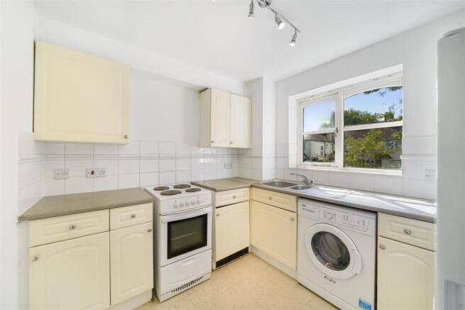 7 Norwood Close - 2jDKxS9oBC41nEOaZExg.jpg