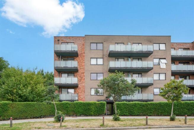 Flat 12, 70 Craven Park - DdlxJ0v1wAutLQtC0LlK.jpg