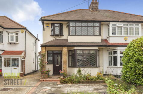 Upper Brentwood Road, Gidea Park, RM2
