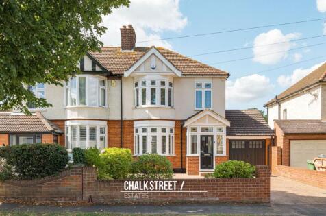 St Georges Avenue, Grays, Thurrock, RM17