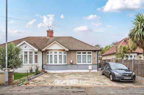 Tolworth Gardens, Chadwell Heath, RM6