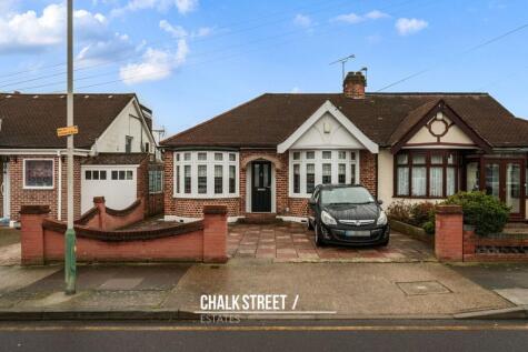 Alma Avenue, Hornchurch, RM12